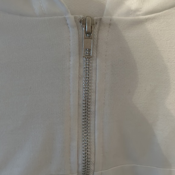 white cropped zip up - Picture 3 of 3